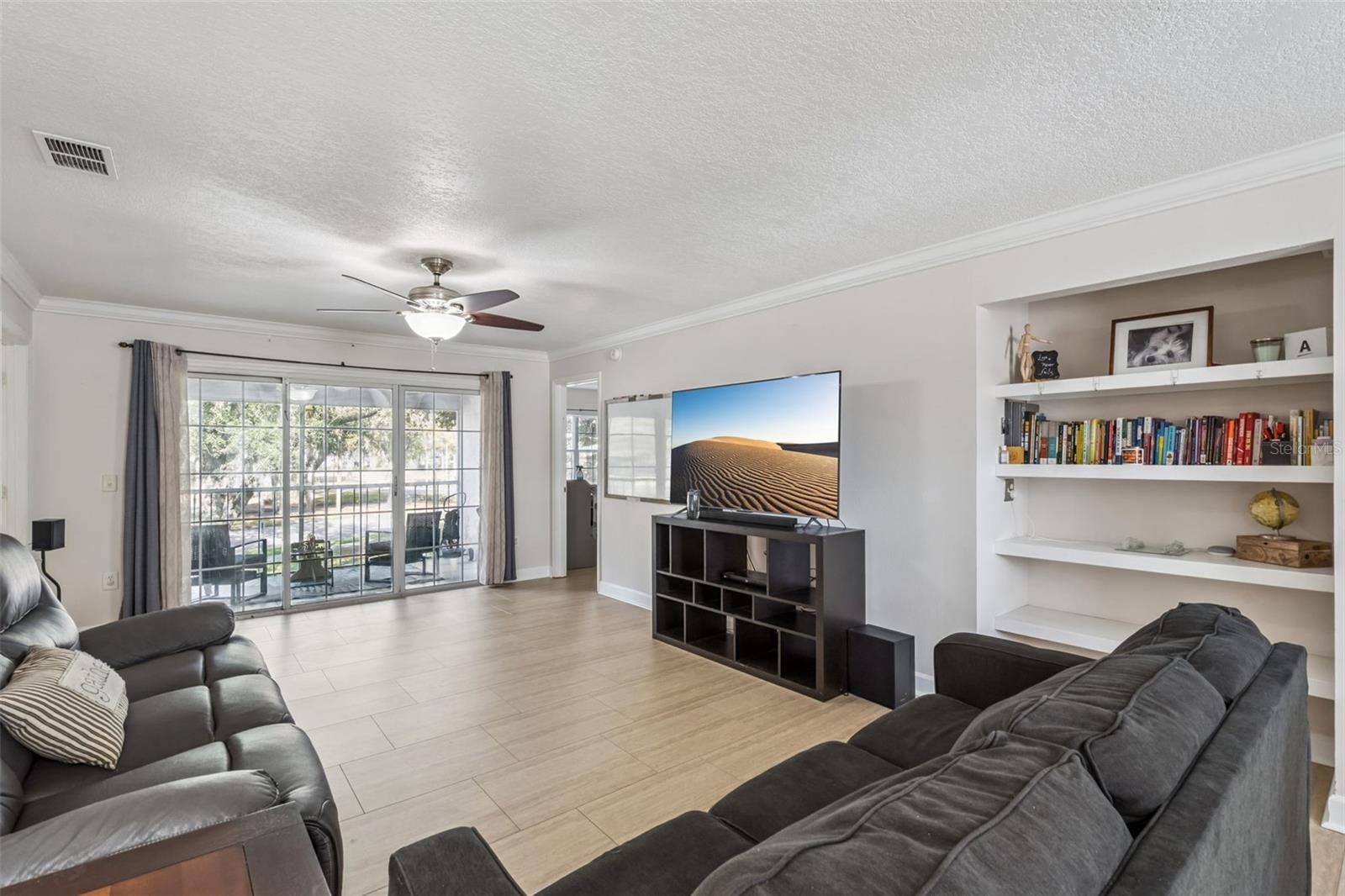 Image 10 of 39 For 8201 Olympia Court 8201