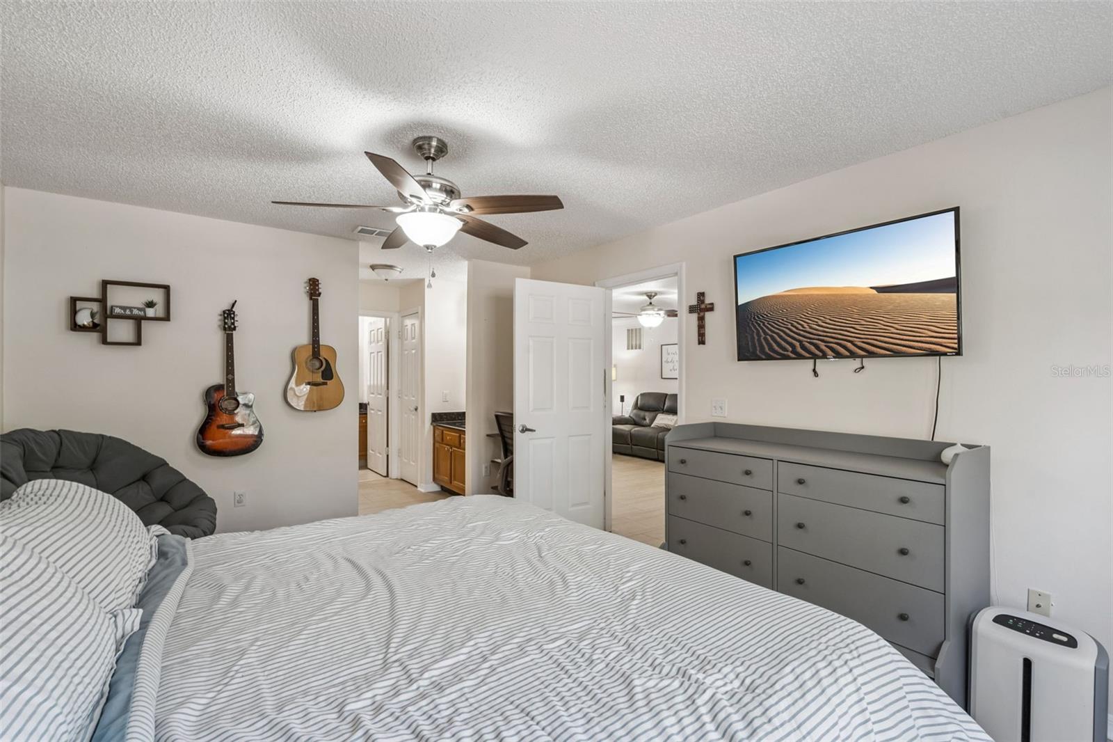 Image 16 of 39 For 8201 Olympia Court 8201