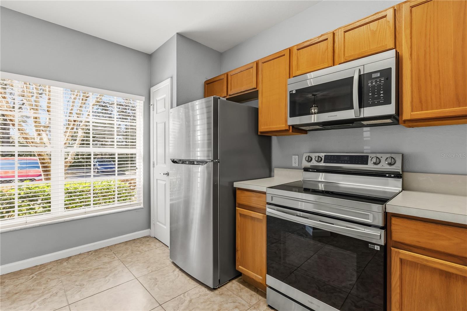 Image 10 of 32 For 1450 Stockton Drive