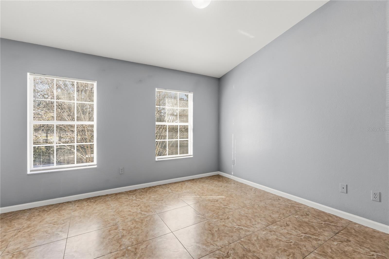 Image 17 of 32 For 1450 Stockton Drive