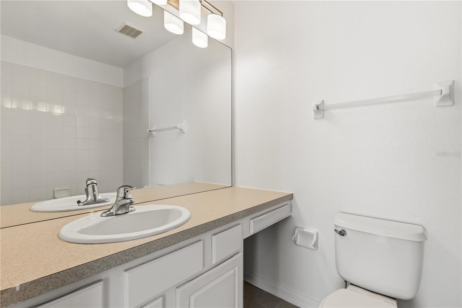 Image 20 of 32 For 1450 Stockton Drive