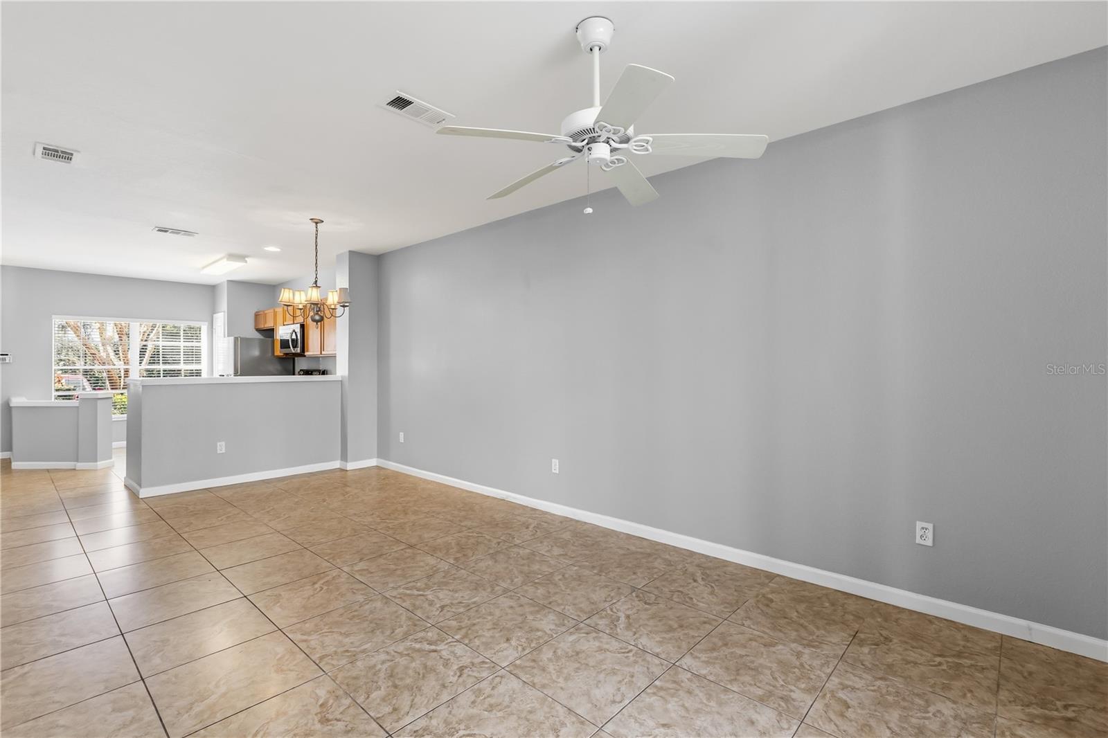 Image 4 of 32 For 1450 Stockton Drive