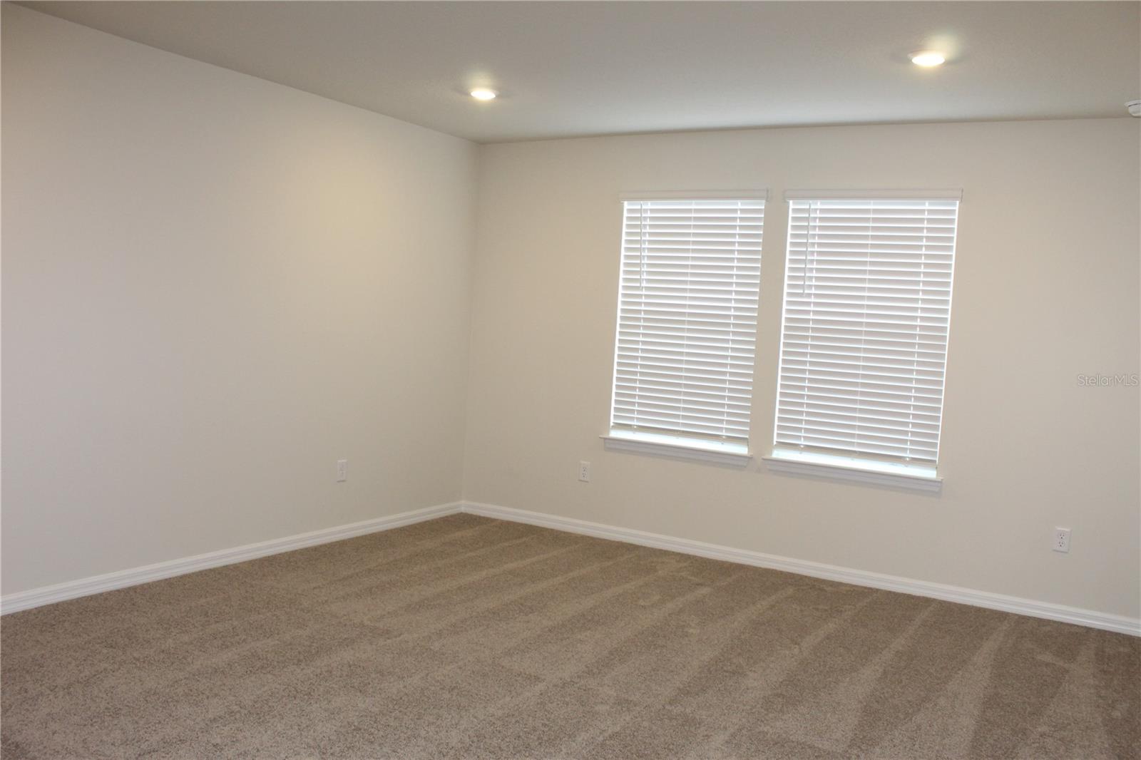 Image 32 of 78 For 10117 Hadley Street