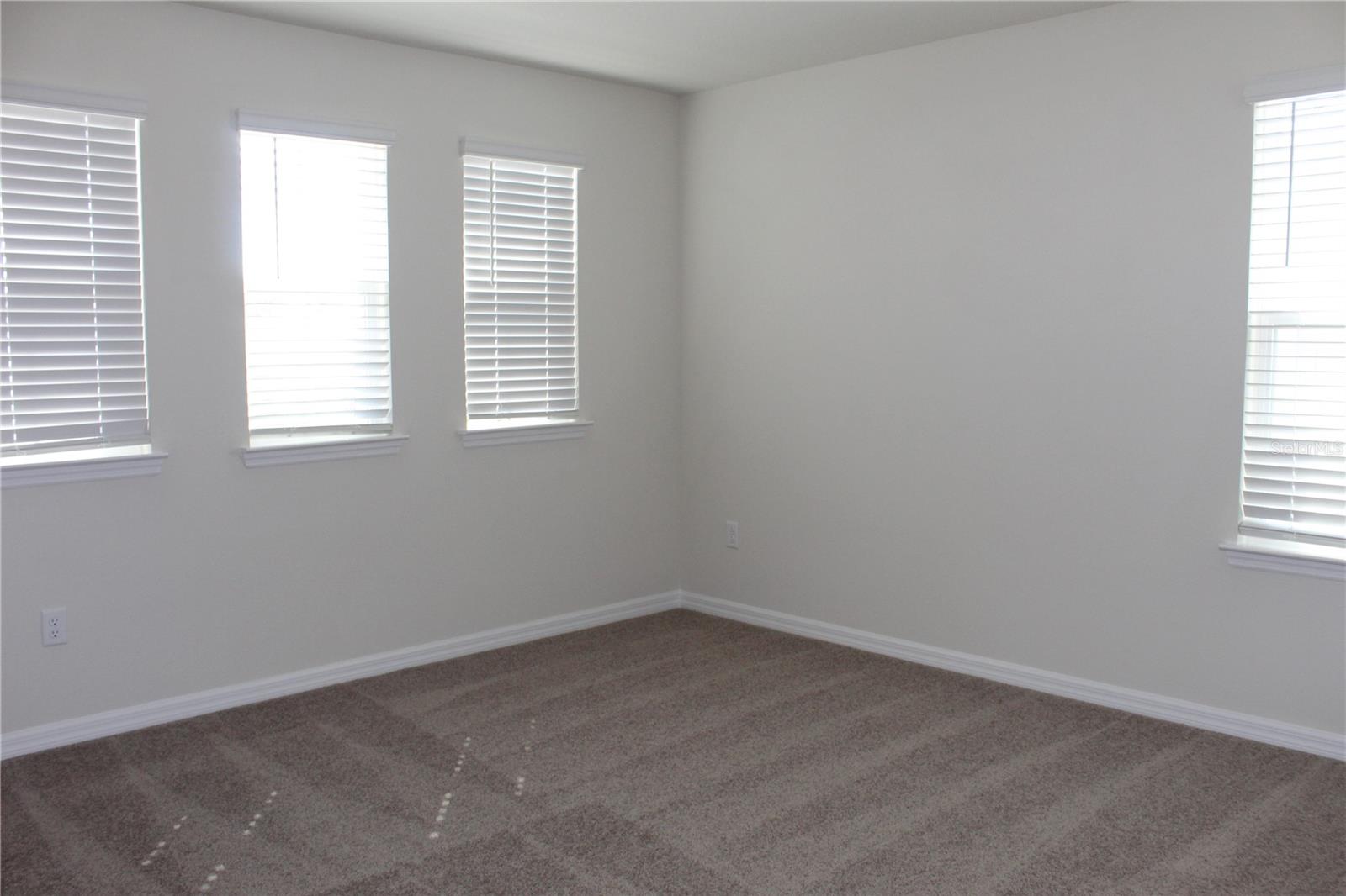 Image 42 of 78 For 10117 Hadley Street