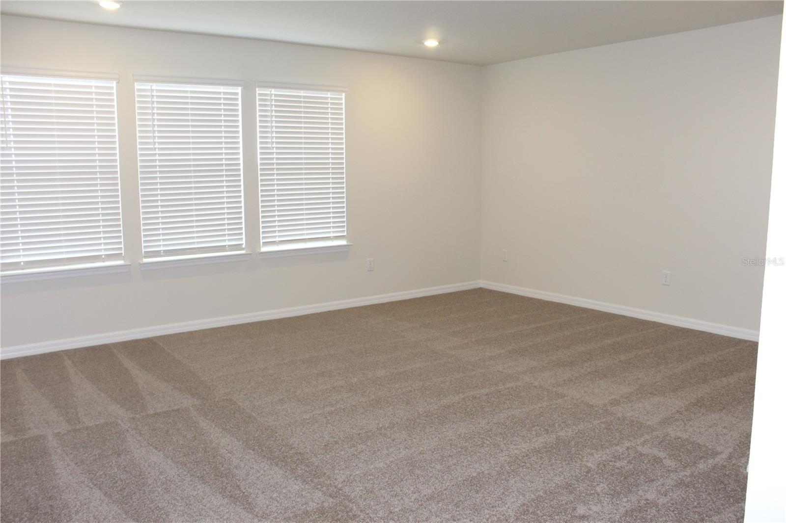 Image 46 of 78 For 10117 Hadley Street