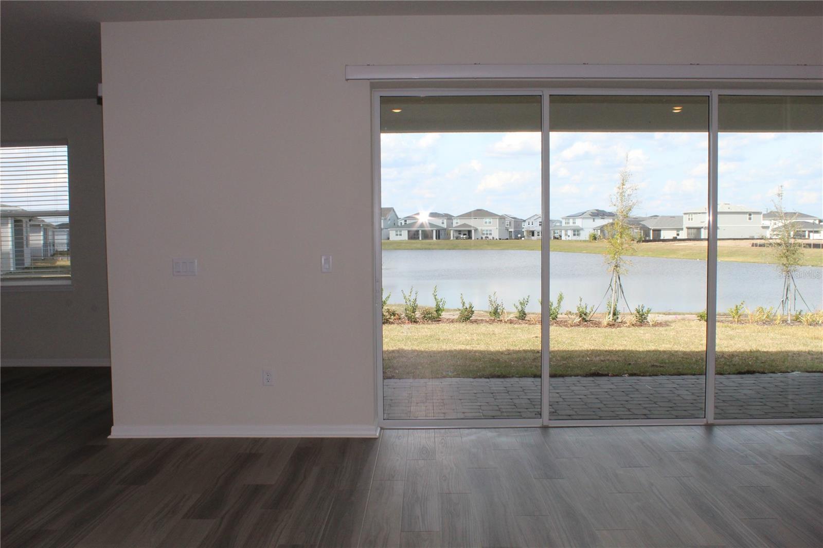 Image 6 of 78 For 10117 Hadley Street