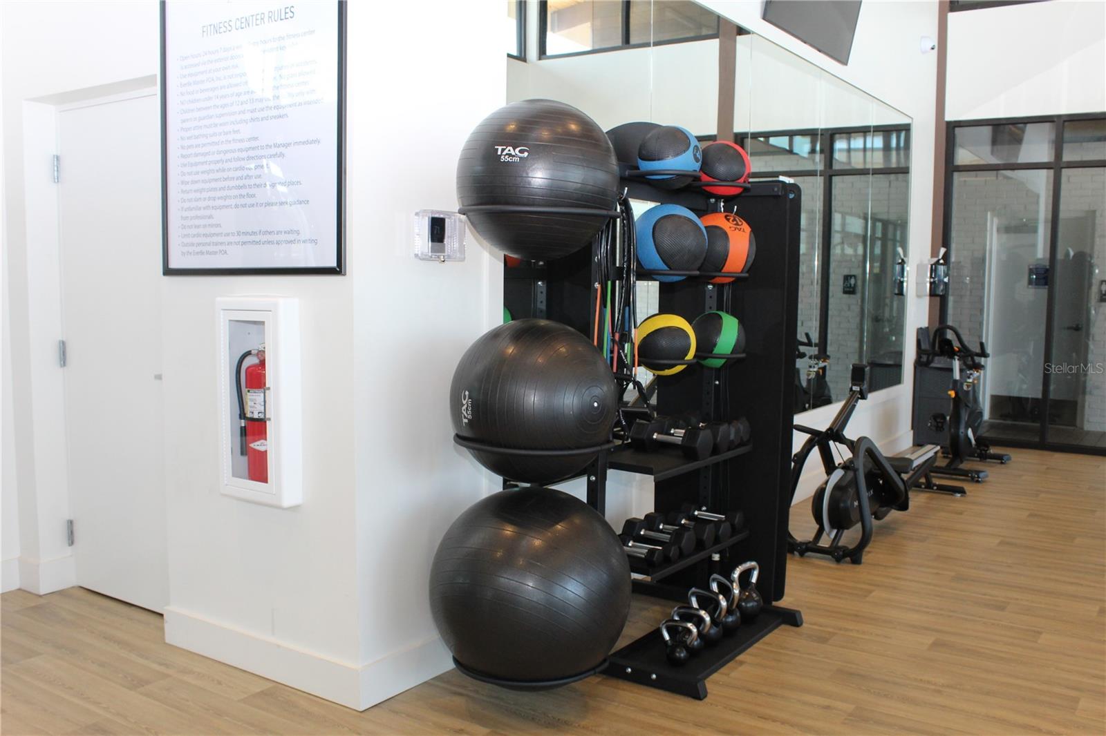 Image 72 of 78 For 10117 Hadley Street