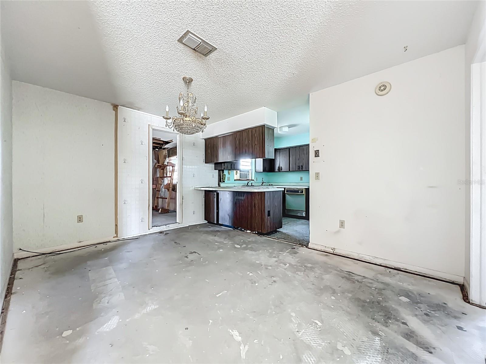 Image 12 of 54 For 7623 Dione Court