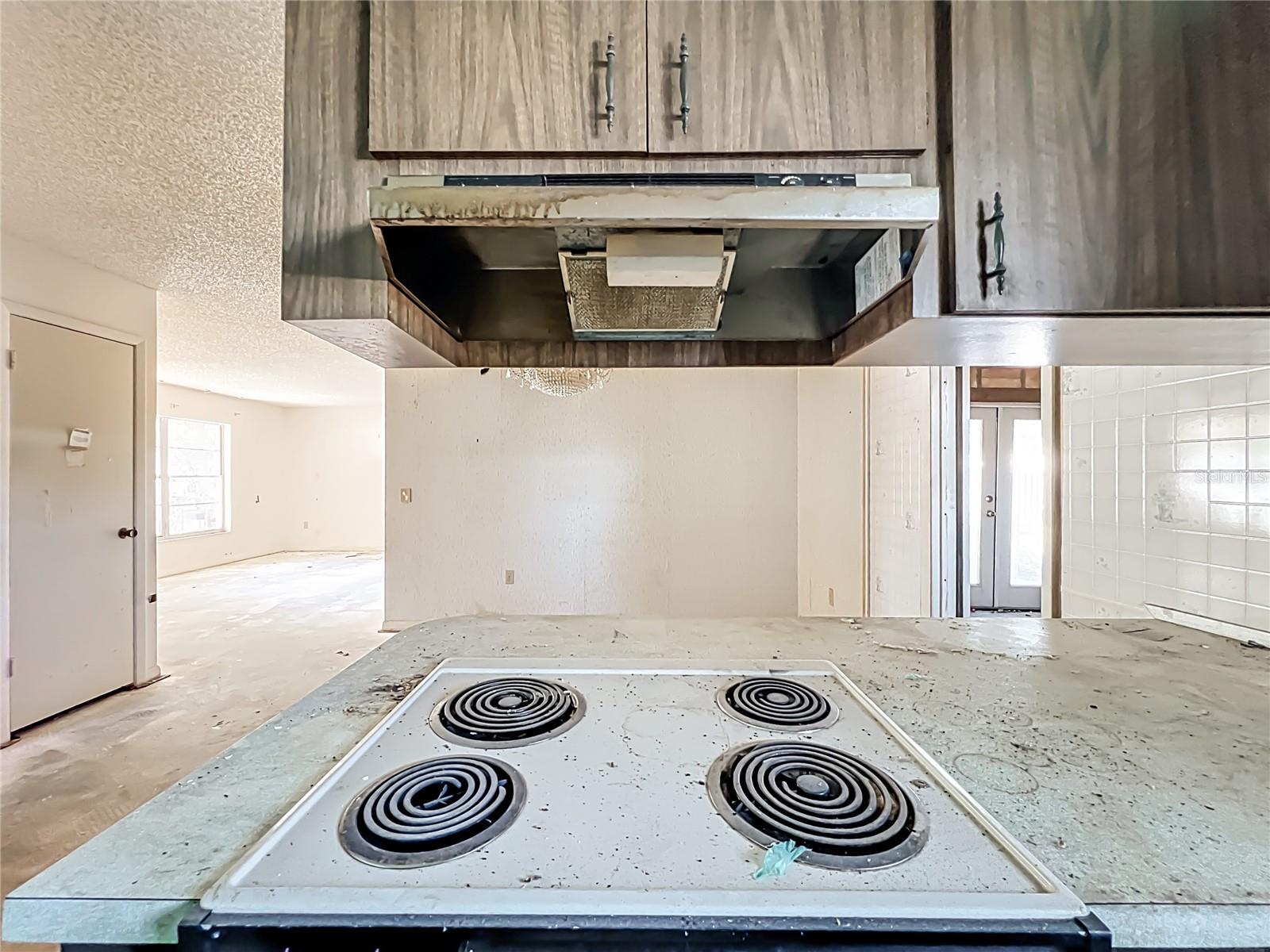 Image 24 of 54 For 7623 Dione Court