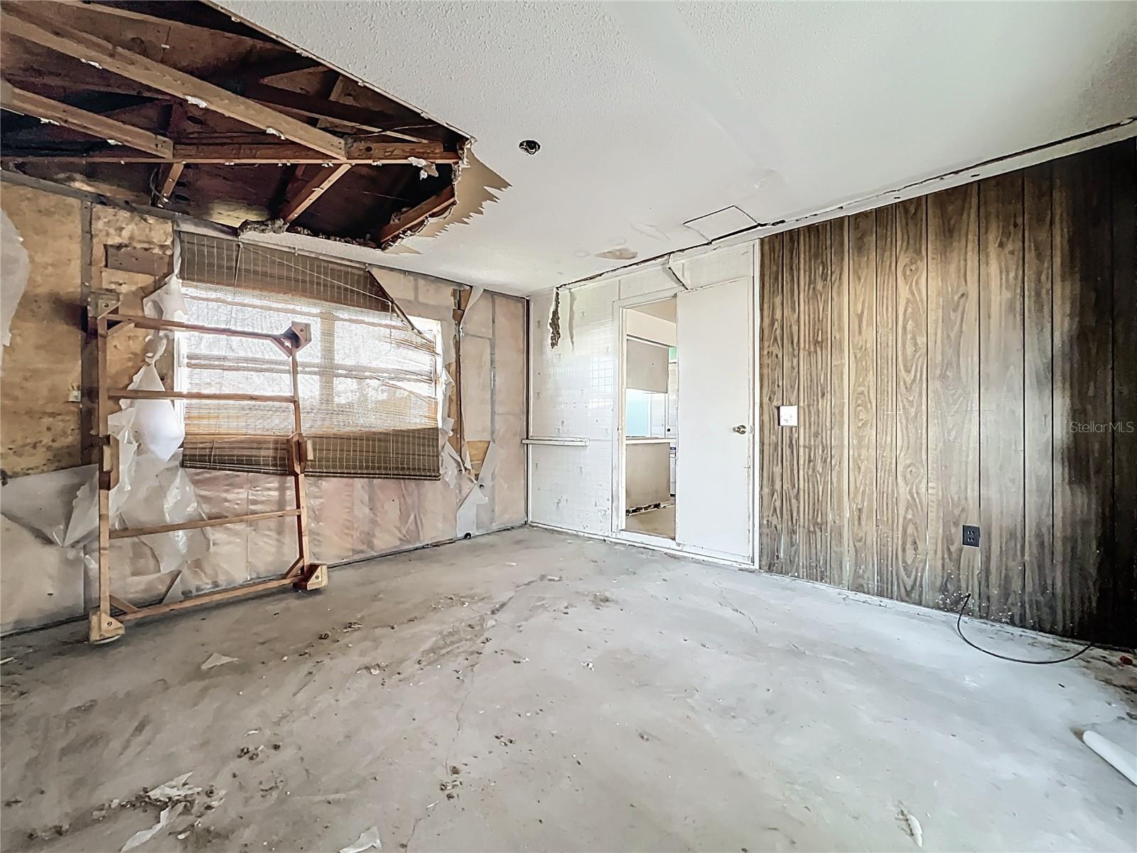 Image 43 of 54 For 7623 Dione Court