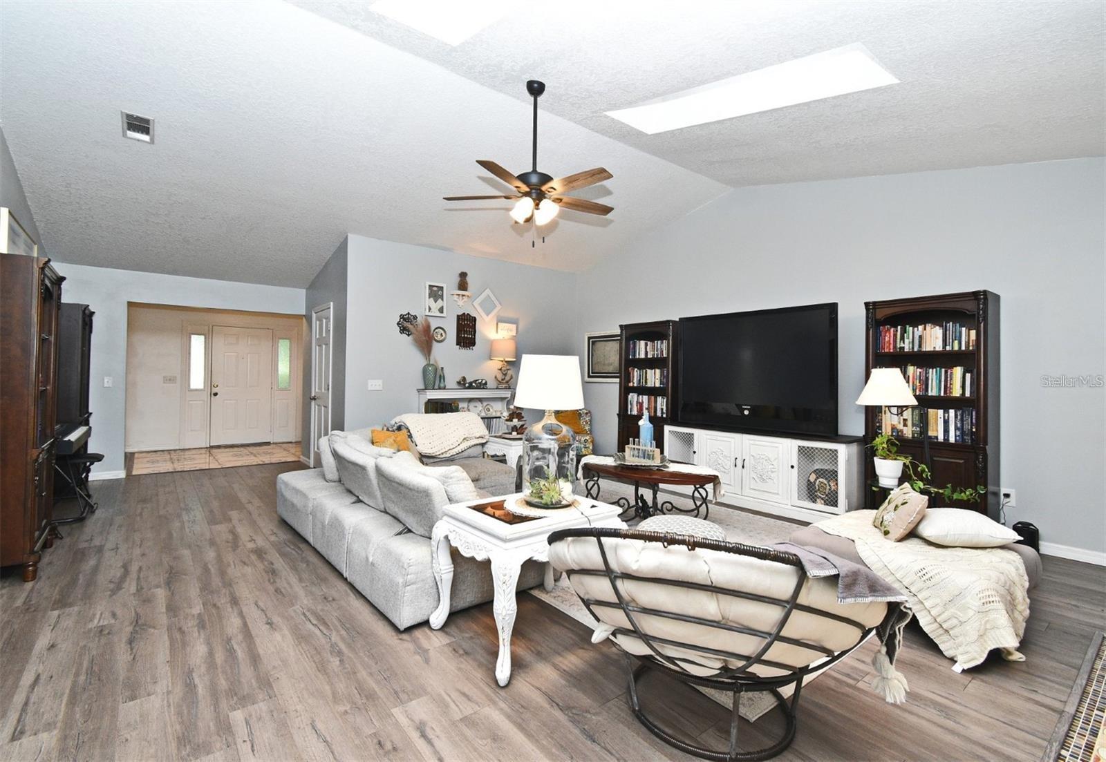 Image 5 of 36 For 26 Canter Club Court