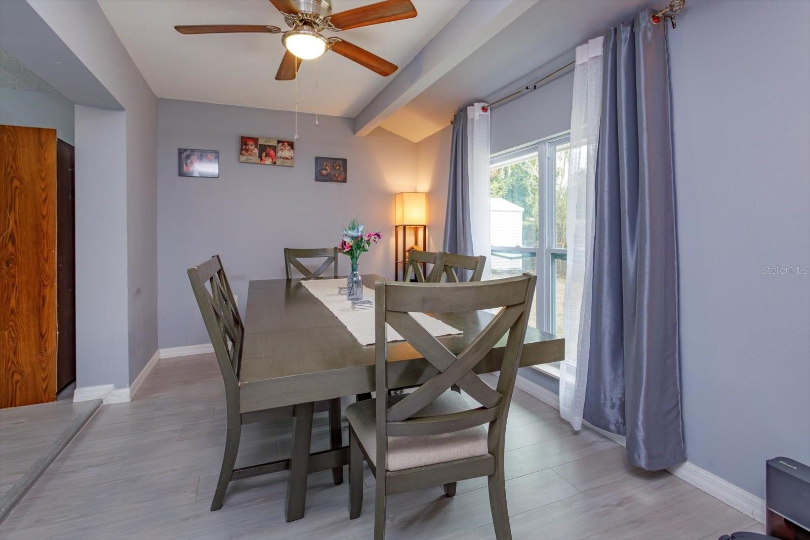 Image 11 of 25 For 3112 Oranole Road