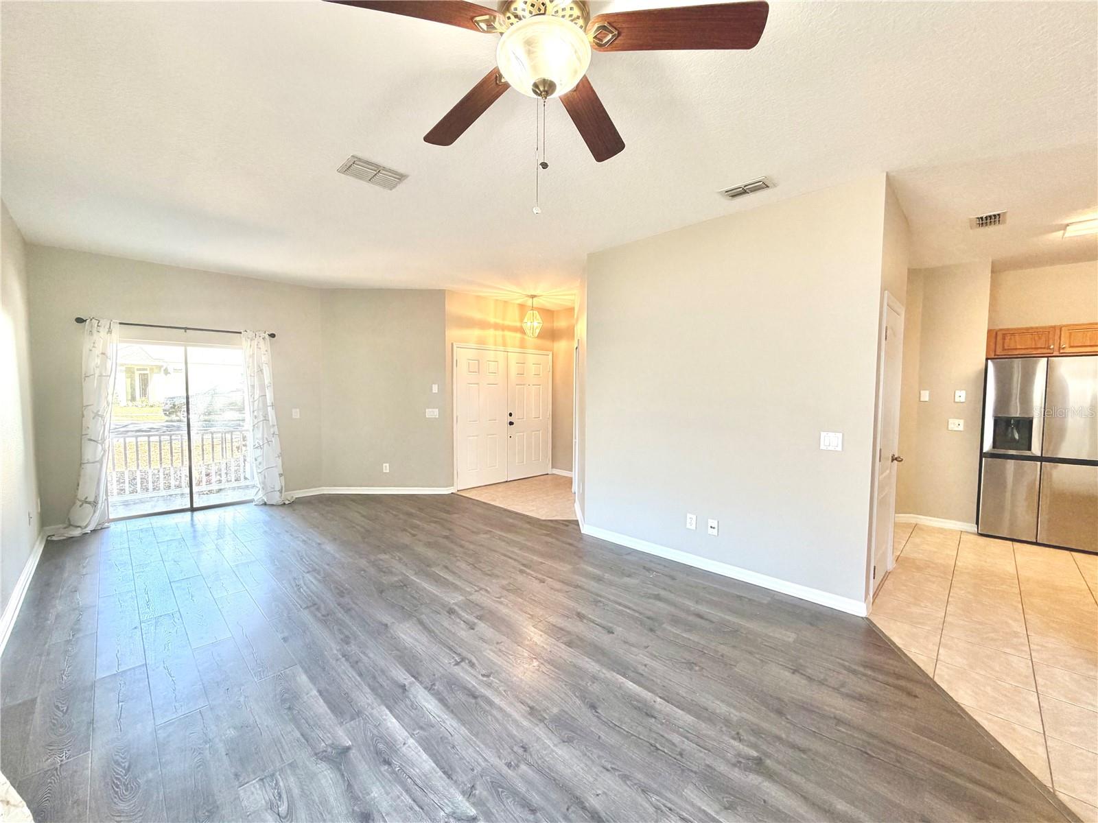 Image 4 of 30 For 1044 Longville Circle