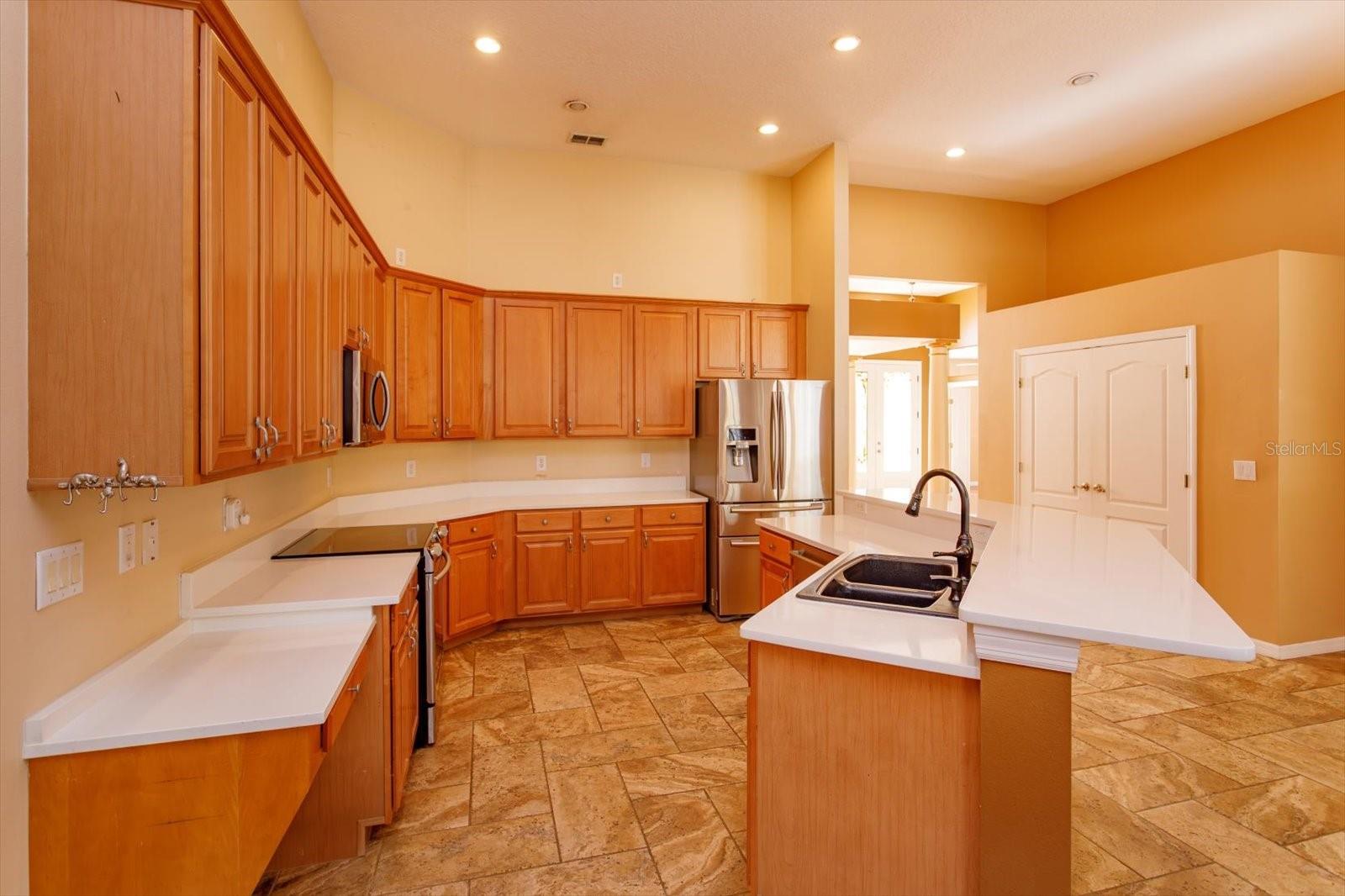 Image 14 of 43 For 3712 Clydebank Court