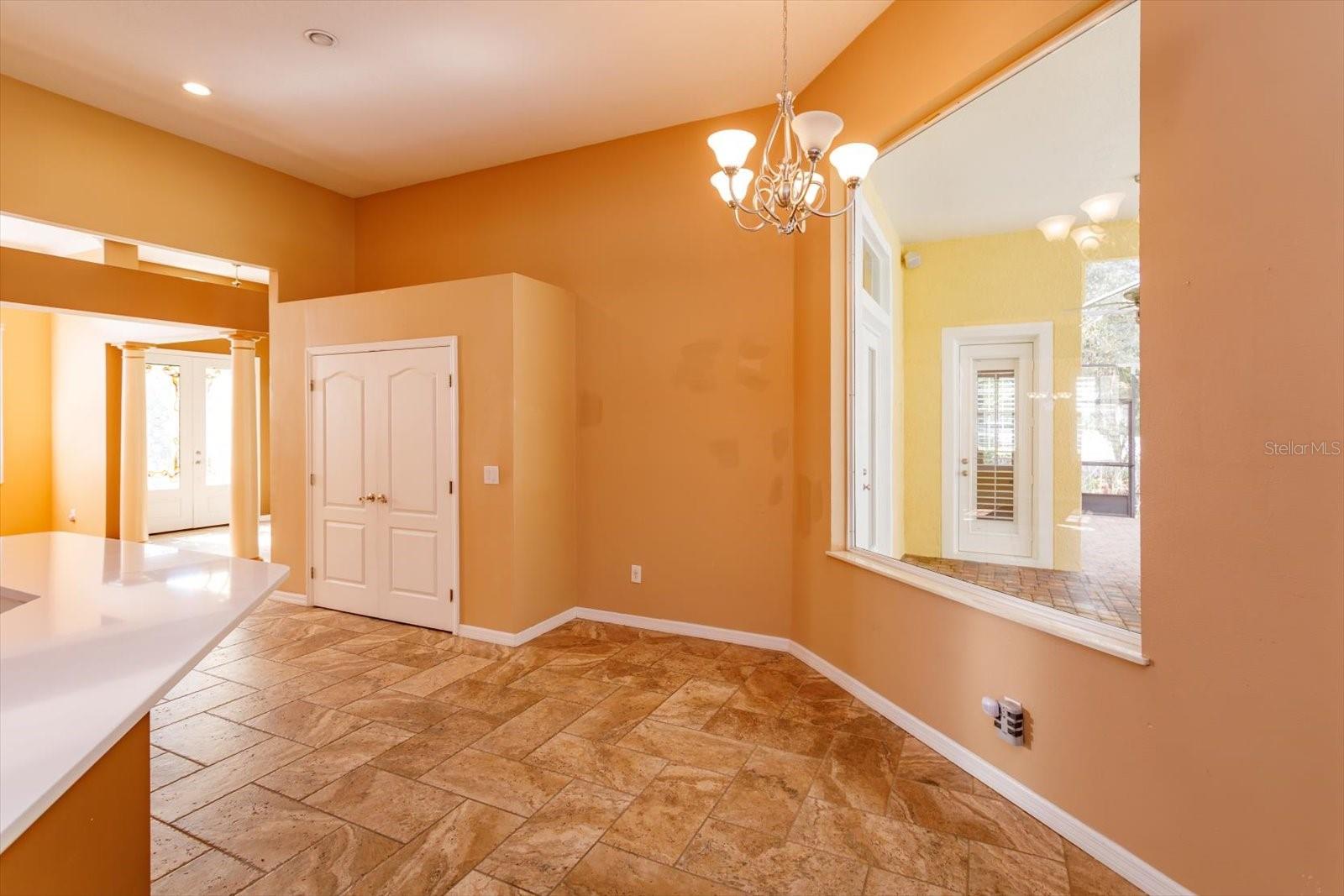 Image 15 of 43 For 3712 Clydebank Court