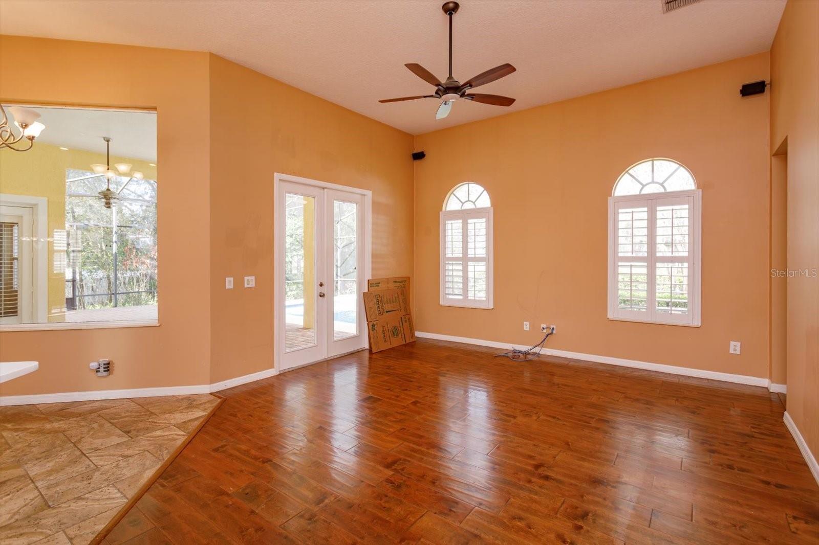 Image 17 of 43 For 3712 Clydebank Court