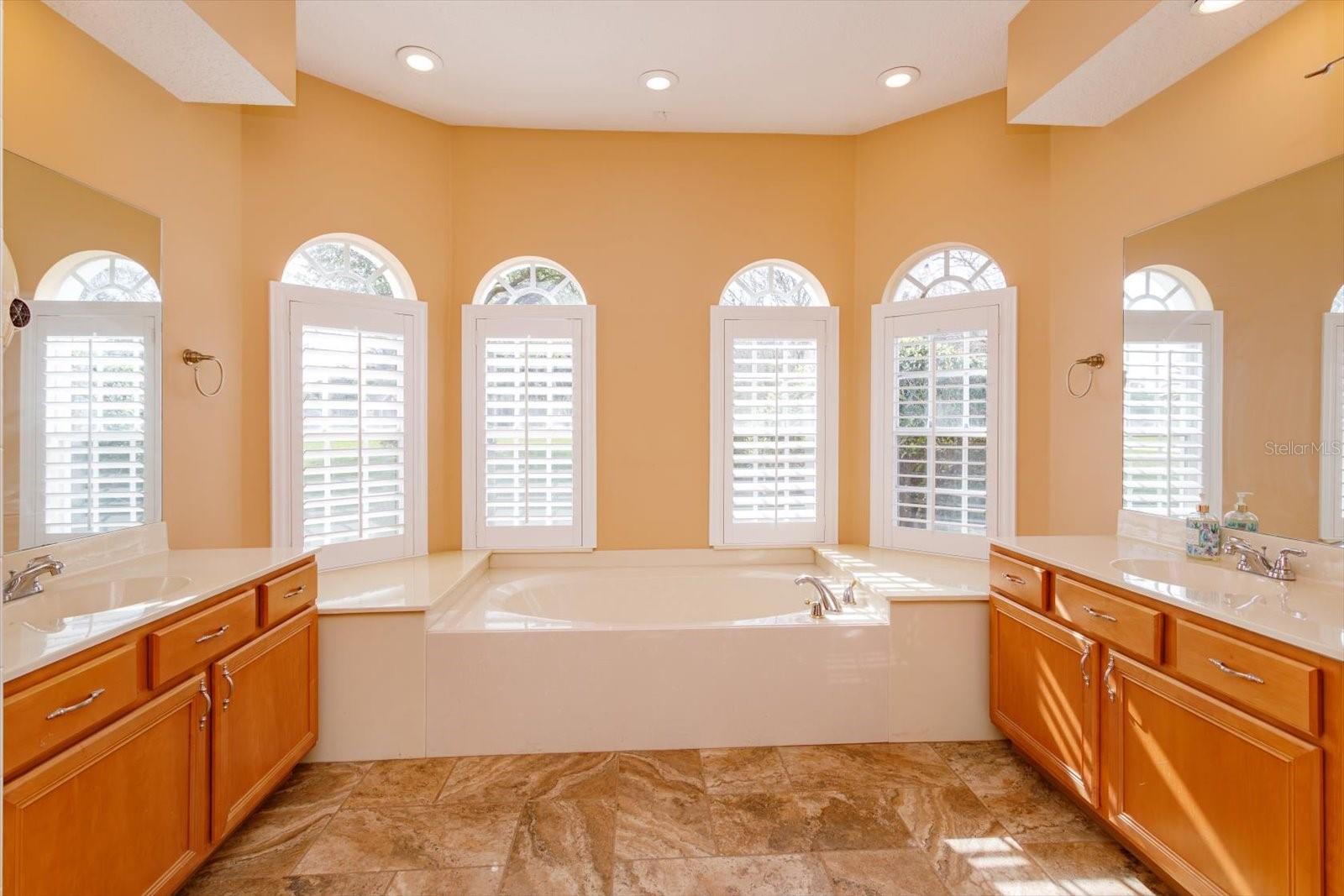 Image 23 of 43 For 3712 Clydebank Court