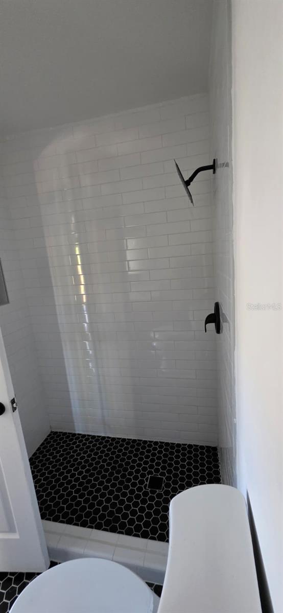 Image 10 of 18 For 6321 Royal Woods Drive