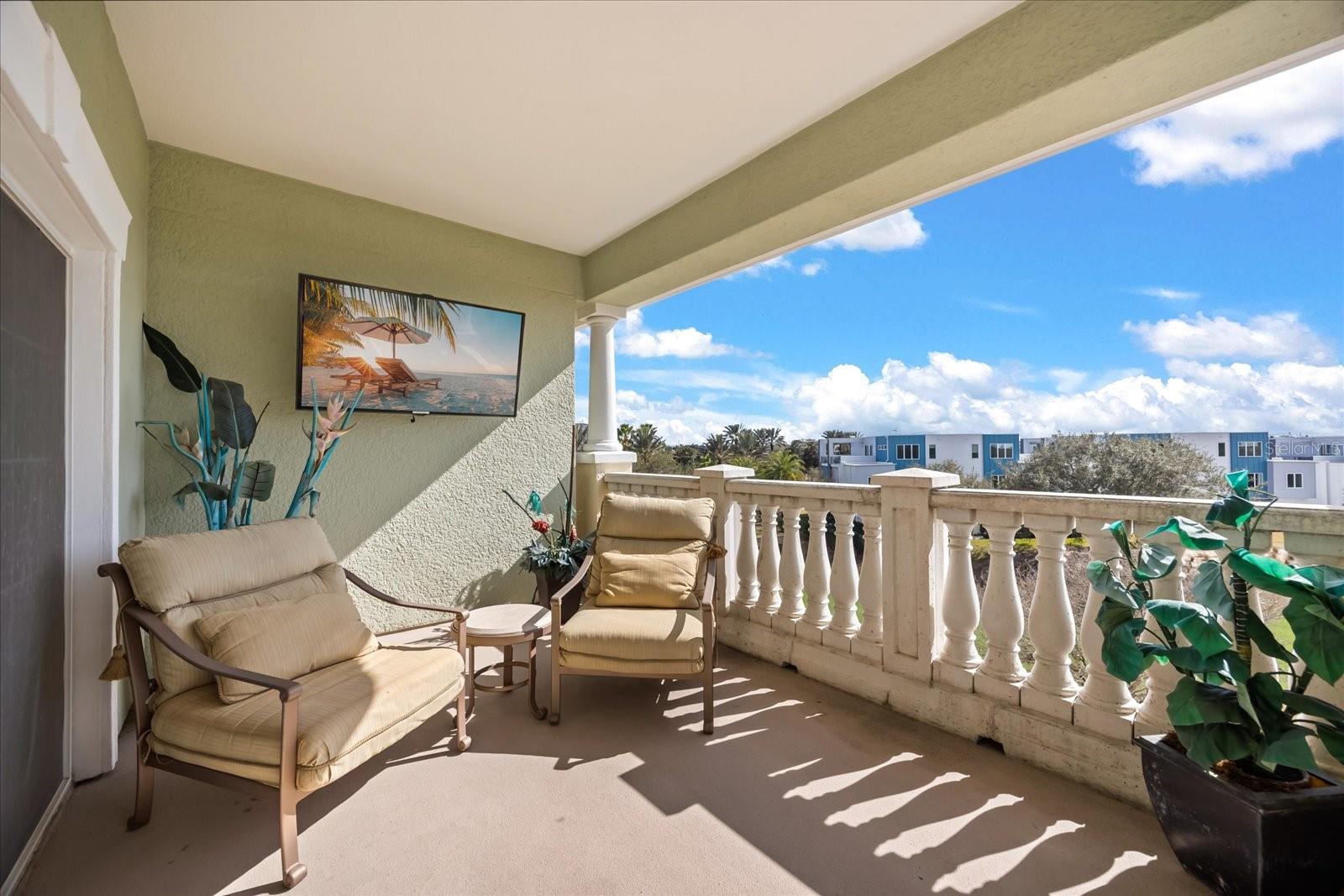 Image 15 of 33 For 1114 Sunset View Circle 402