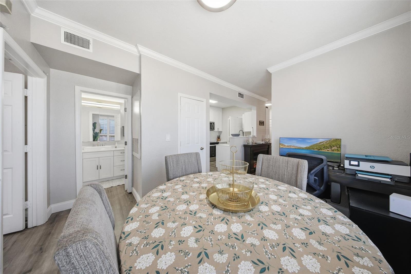 Image 12 of 28 For 3702 Palm Desert Lane 5421