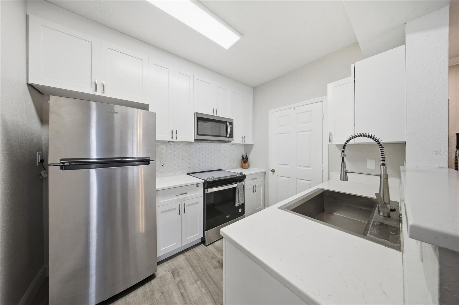 Image 8 of 28 For 3702 Palm Desert Lane 5421