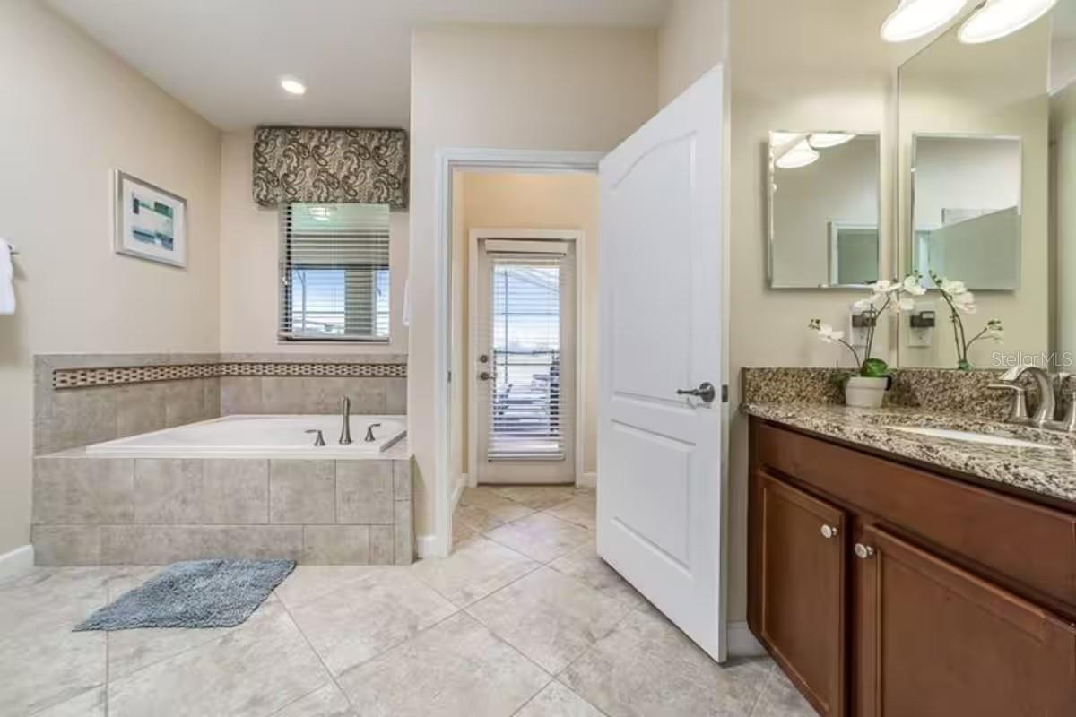 Image 14 of 71 For 9043 Shadow Mountain Street