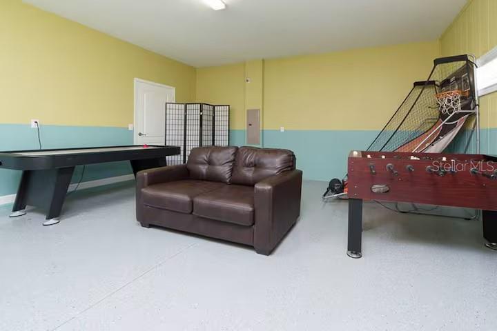 Image 16 of 71 For 9043 Shadow Mountain Street