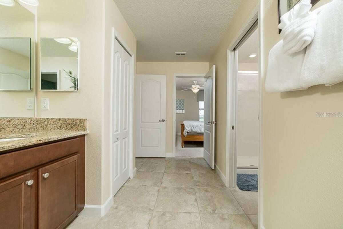 Image 25 of 71 For 9043 Shadow Mountain Street