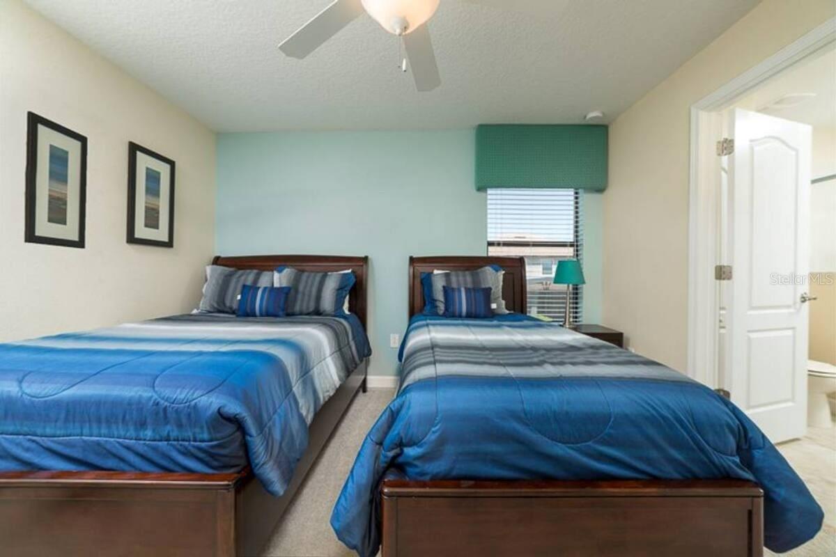 Image 29 of 71 For 9043 Shadow Mountain Street