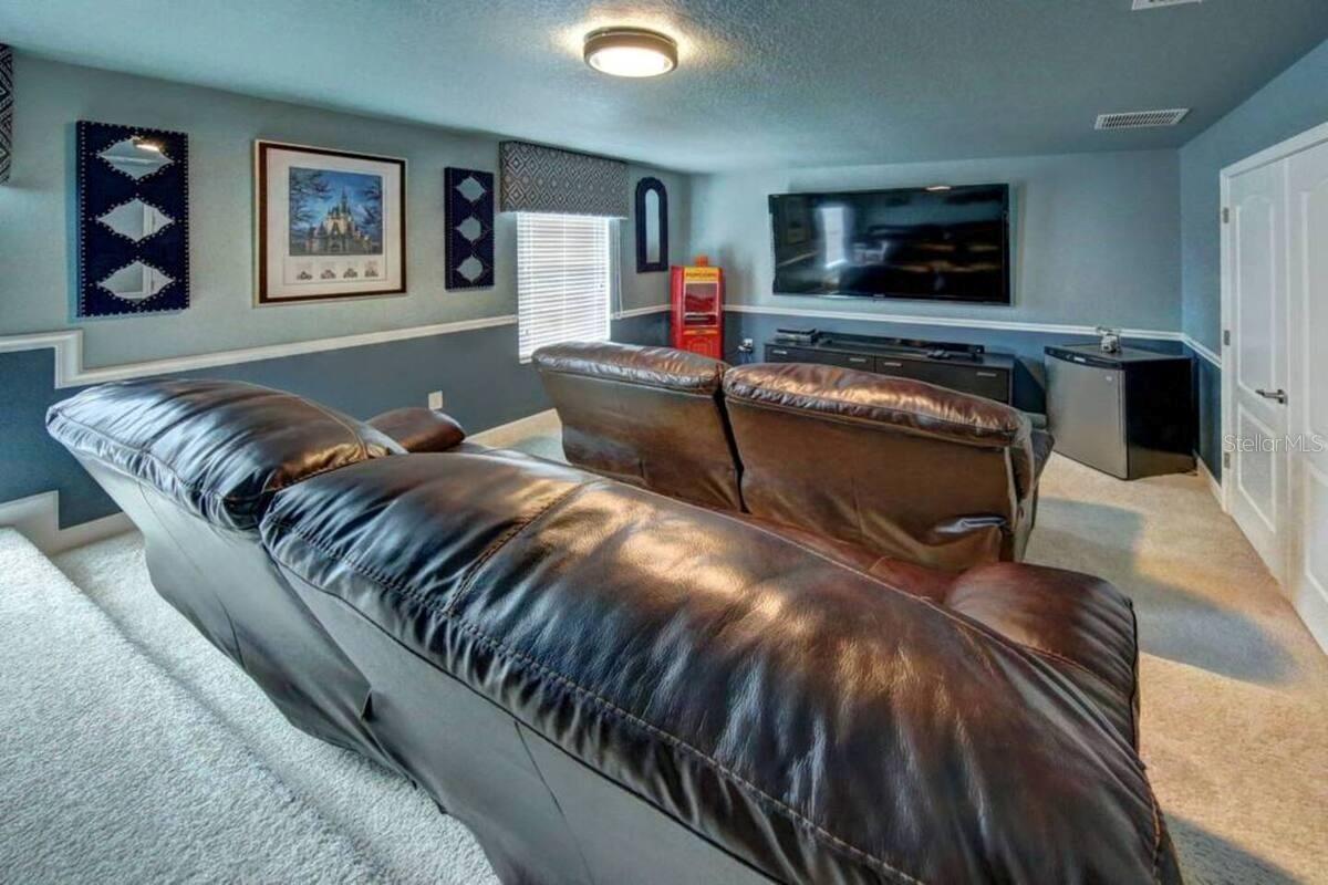 Image 35 of 71 For 9043 Shadow Mountain Street