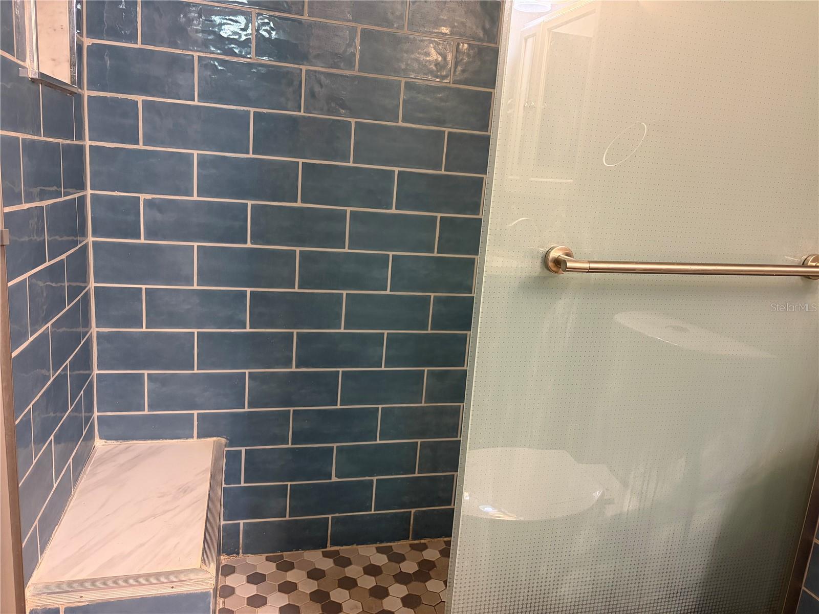 Image 10 of 27 For 910 Lake Destiny Road B