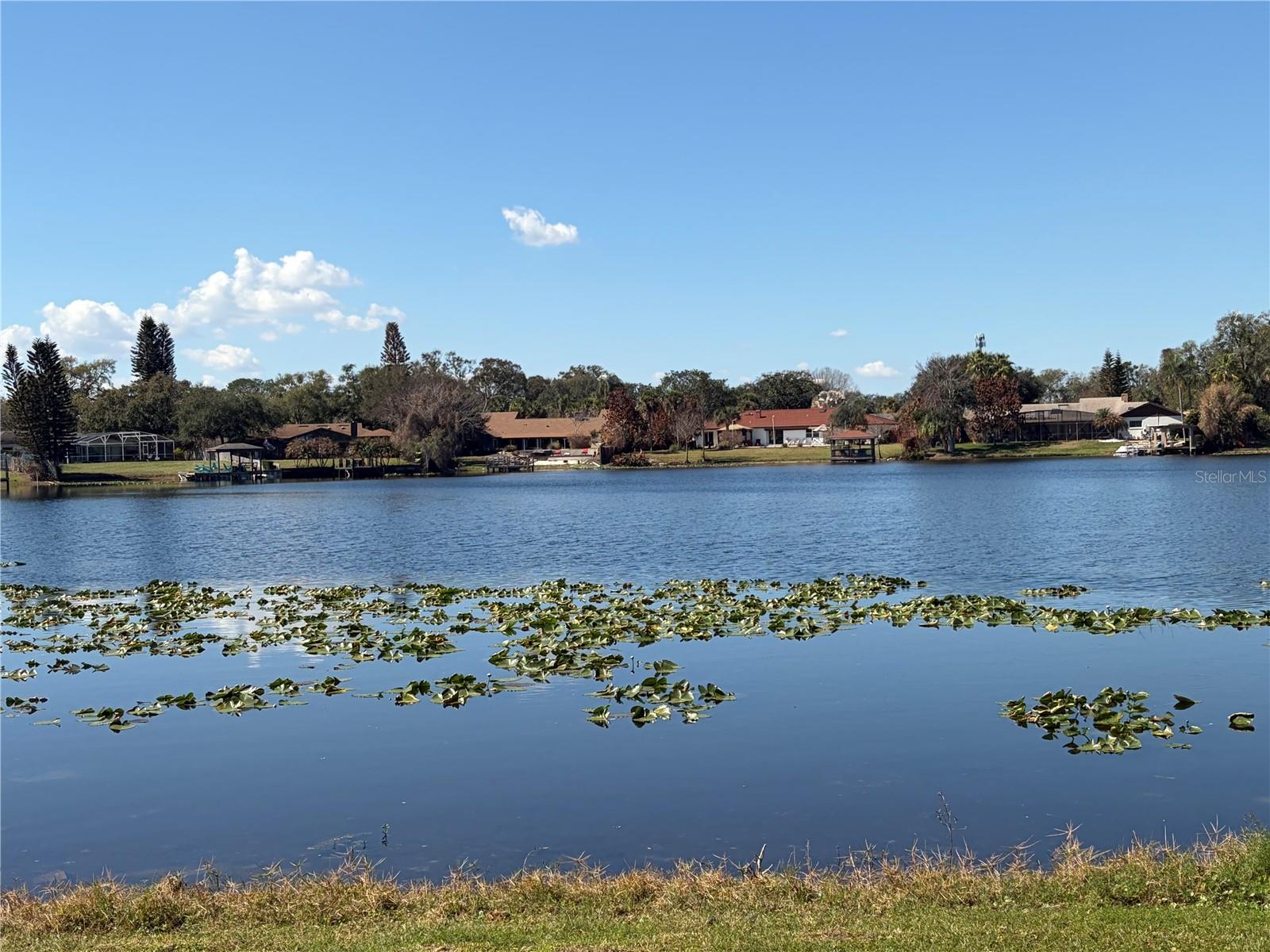 Image 3 of 27 For 910 Lake Destiny Road B