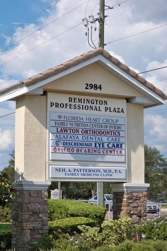 Listing photo id 3 for 2984 Alafaya Trail