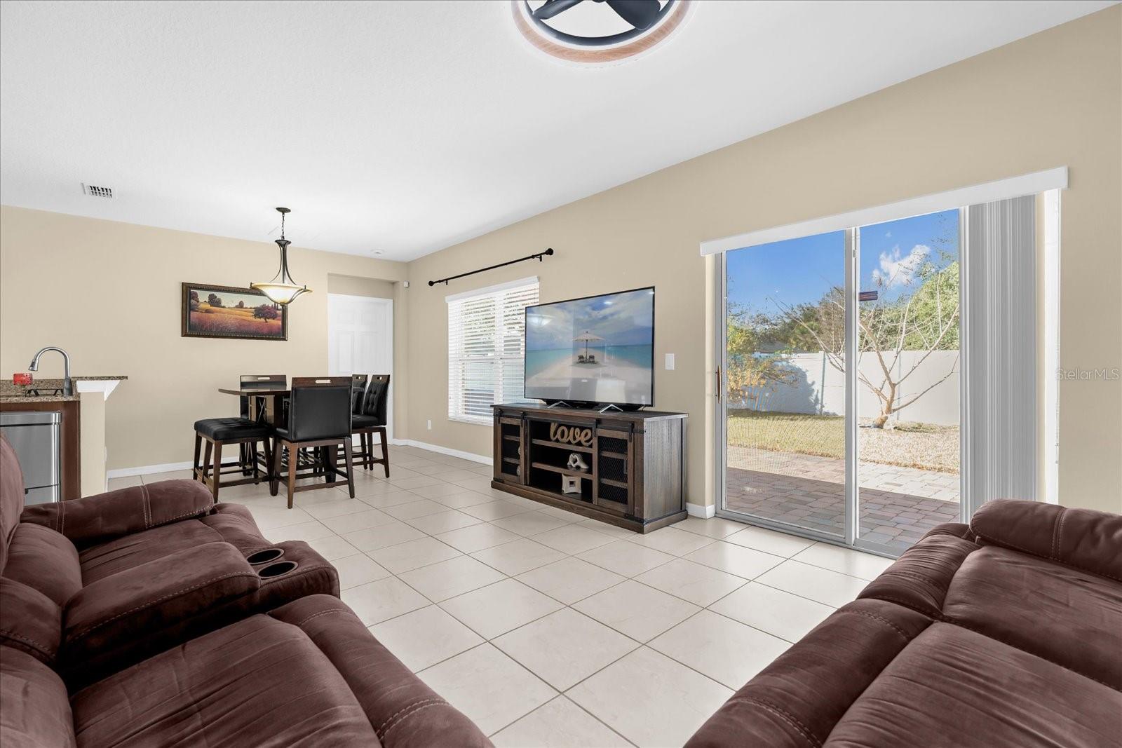 Image 10 of 33 For 4758 Rockvale Drive