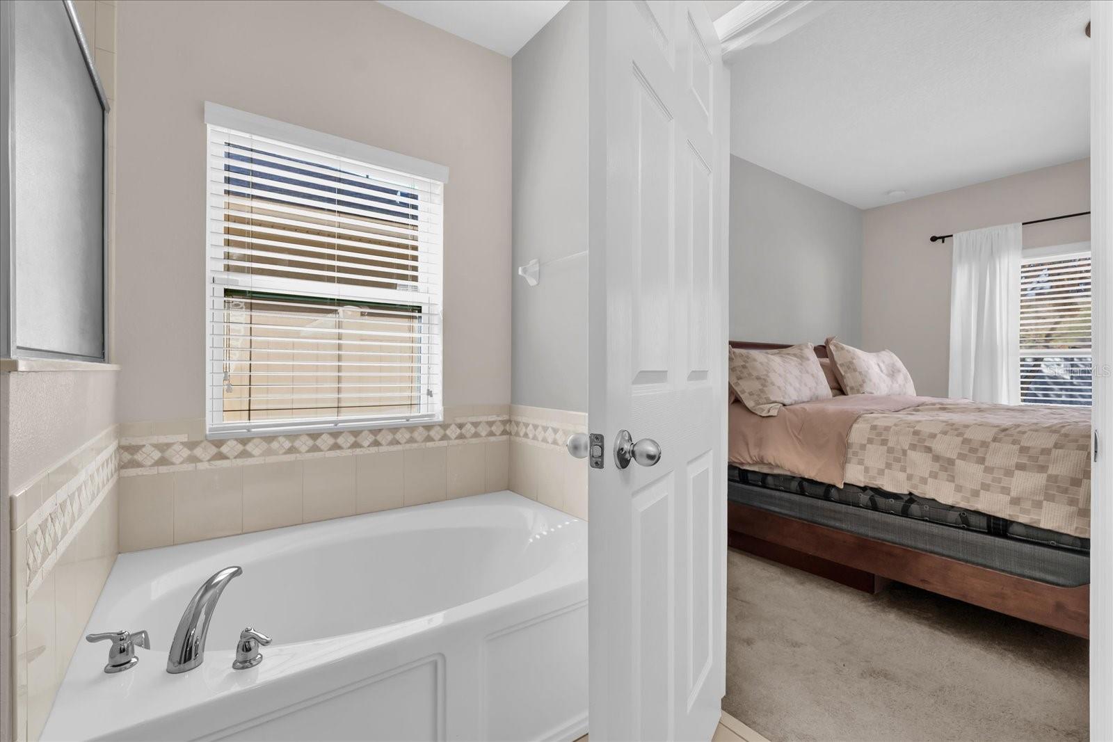 Image 19 of 33 For 4758 Rockvale Drive