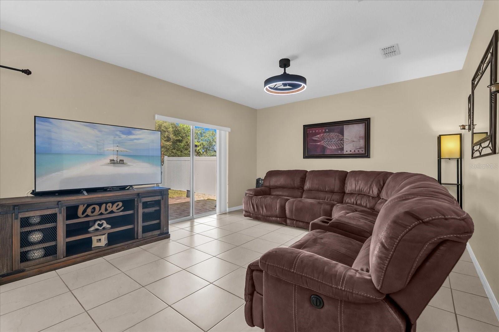 Image 7 of 33 For 4758 Rockvale Drive