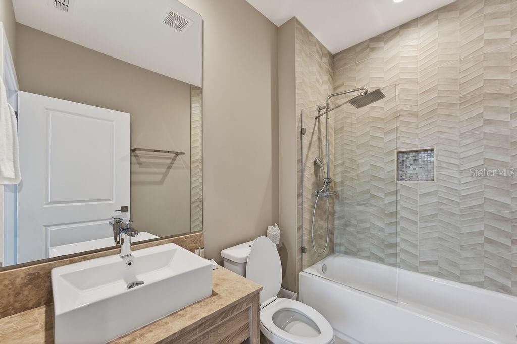 Image 24 of 57 For 3119 Rockefeller Way