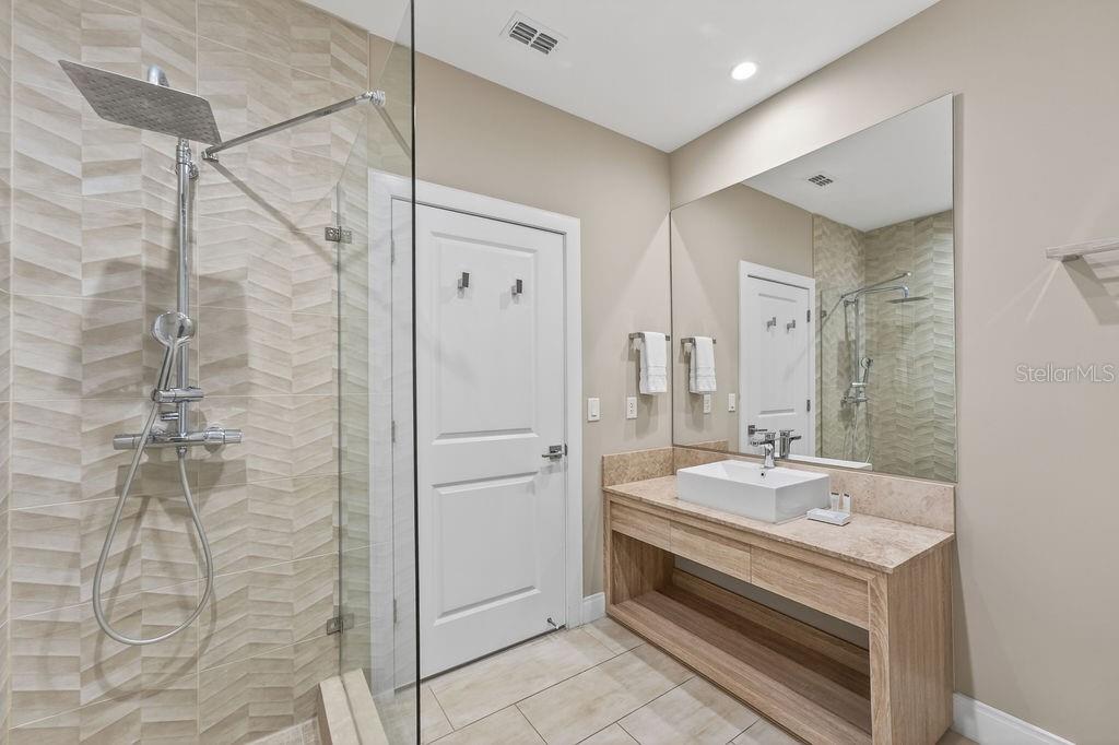 Image 36 of 57 For 3119 Rockefeller Way