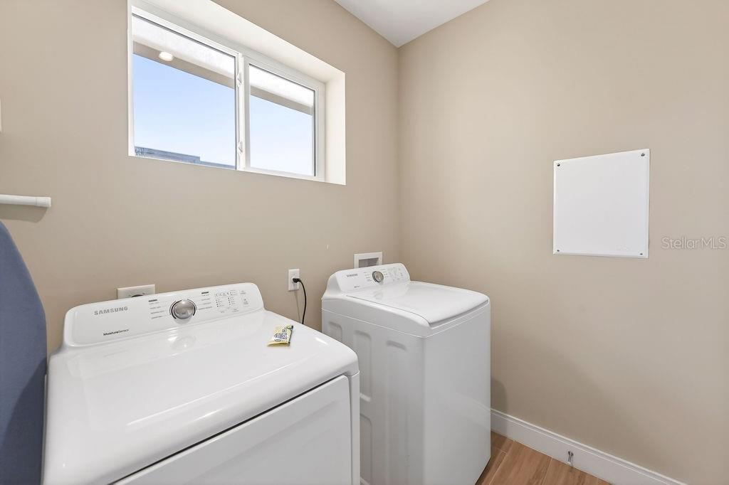 Image 38 of 57 For 3119 Rockefeller Way