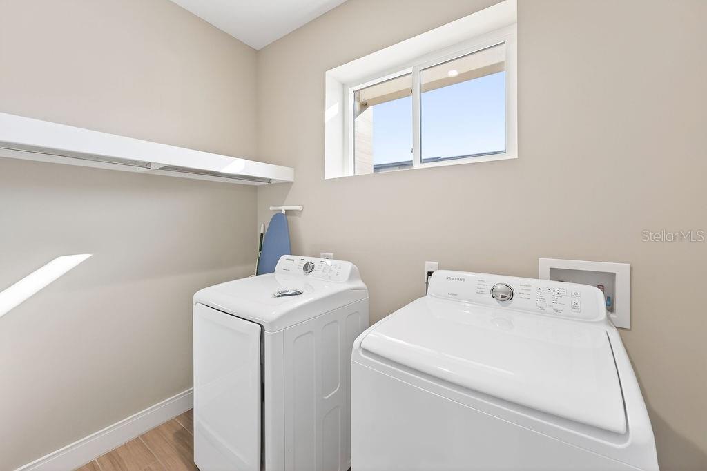 Image 39 of 57 For 3119 Rockefeller Way
