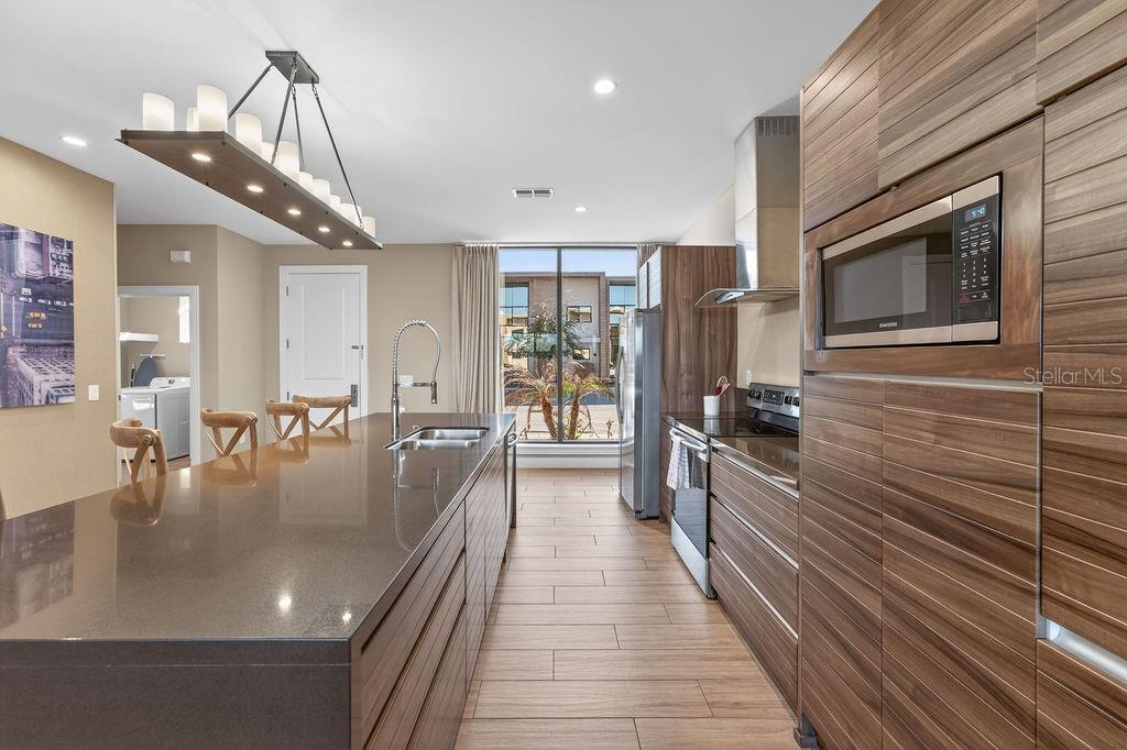 Image 6 of 57 For 3119 Rockefeller Way