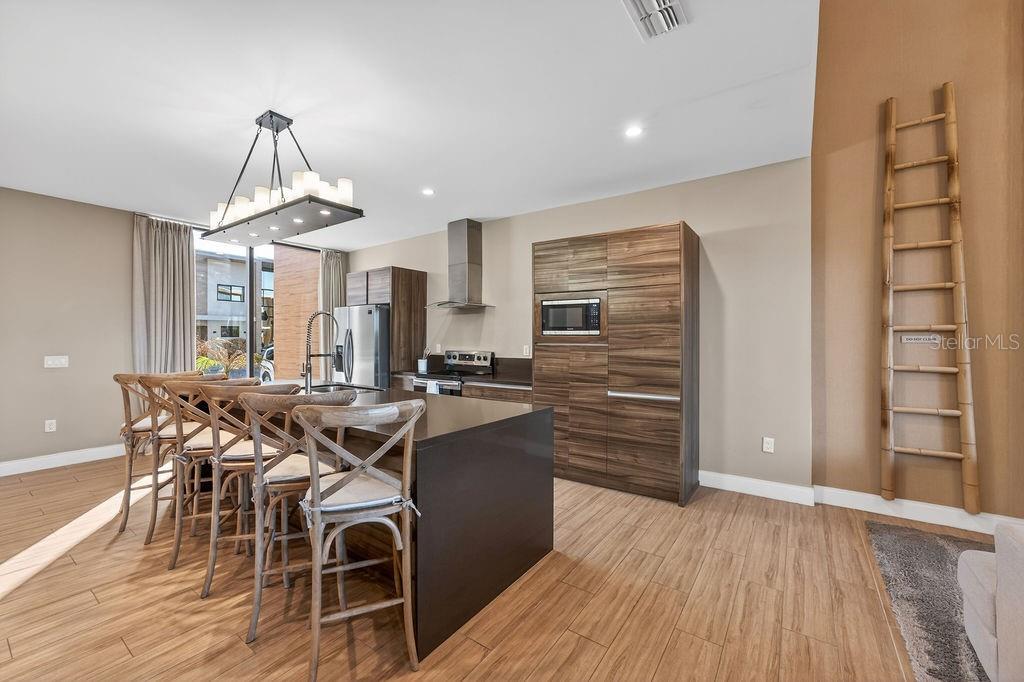 Image 7 of 57 For 3119 Rockefeller Way