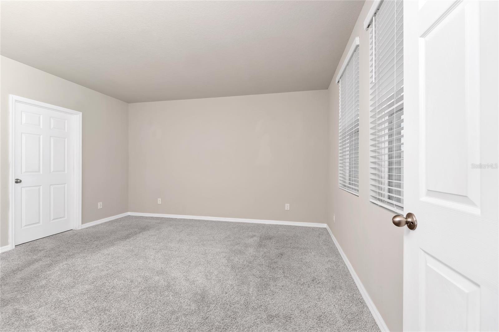 Image 15 of 46 For 3817 Shoveler Avenue