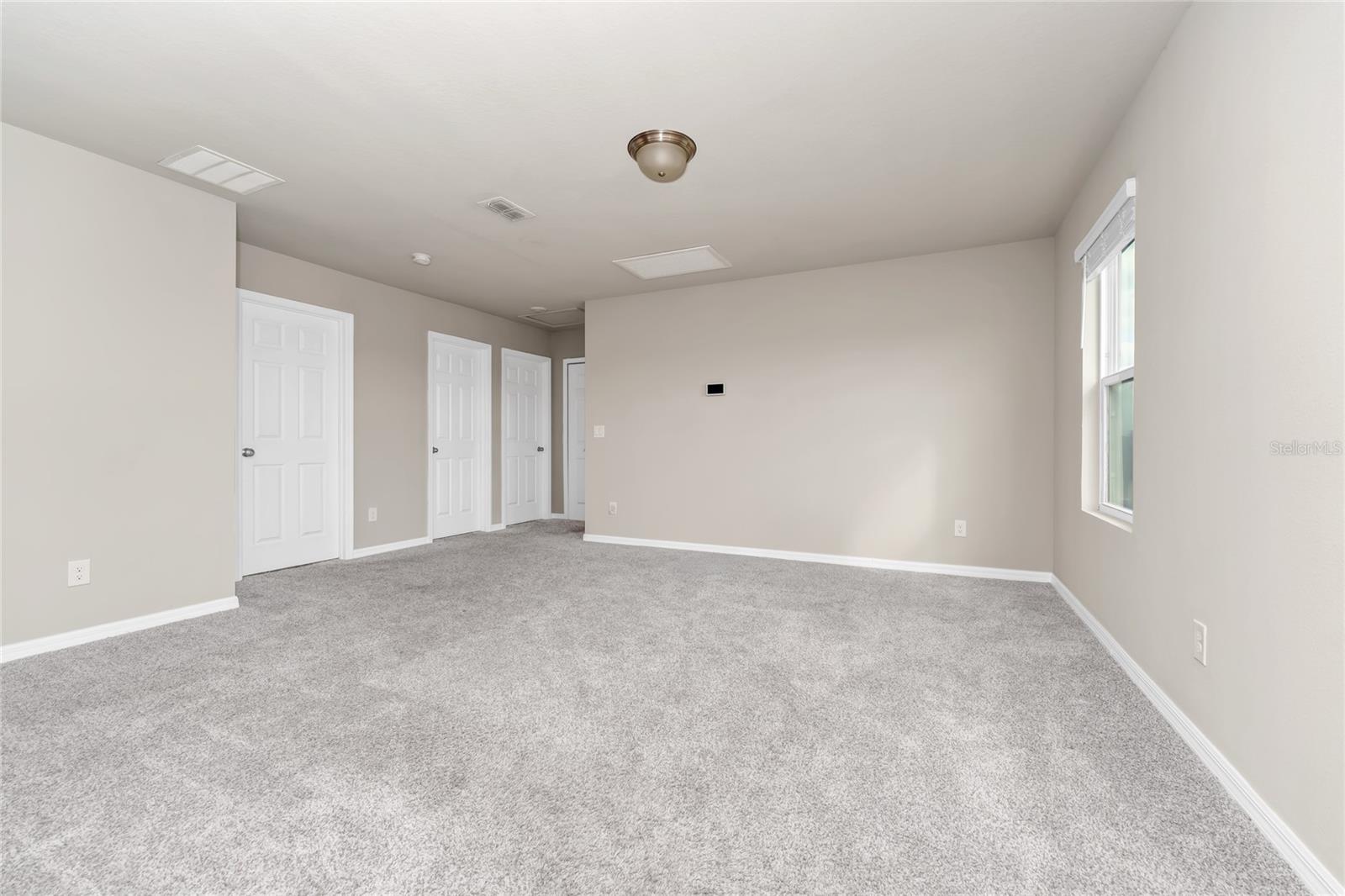 Image 21 of 46 For 3817 Shoveler Avenue