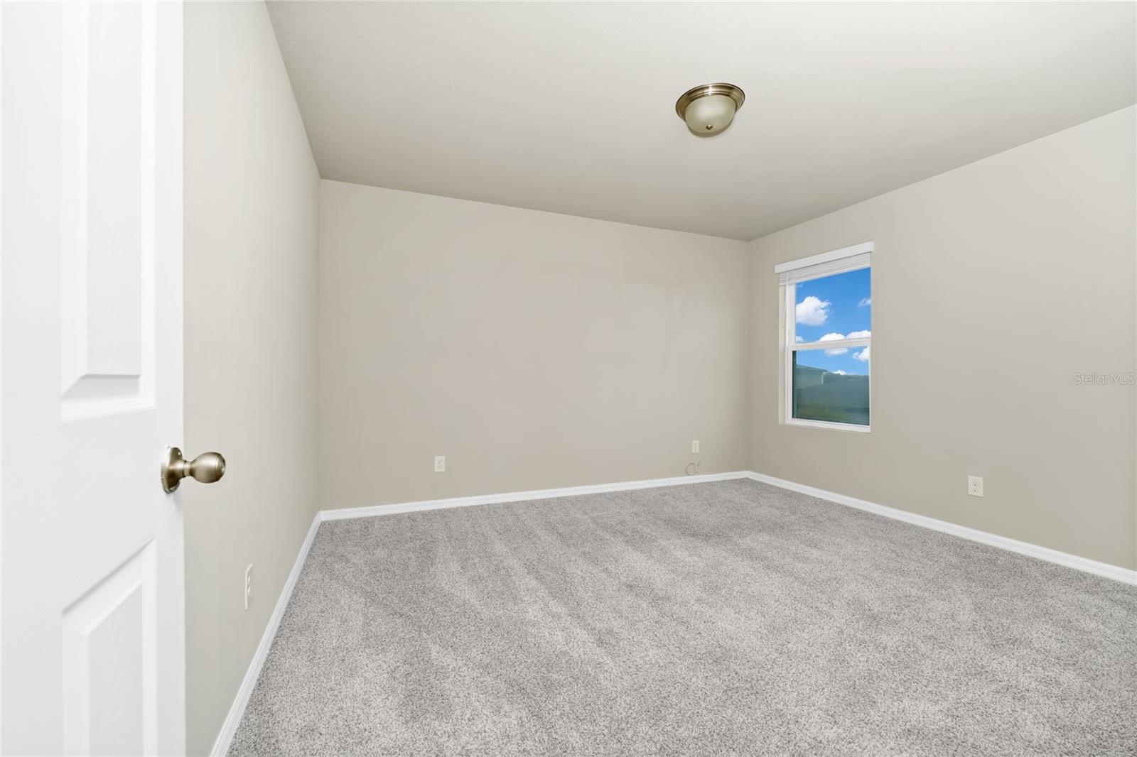 Image 28 of 46 For 3817 Shoveler Avenue