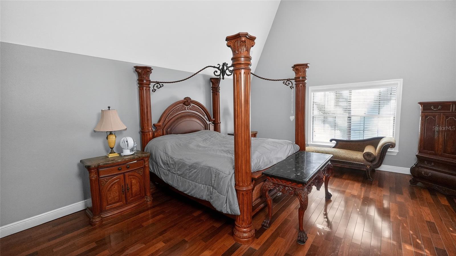 Image 19 of 76 For 810 Sweetwater Club Boulevard