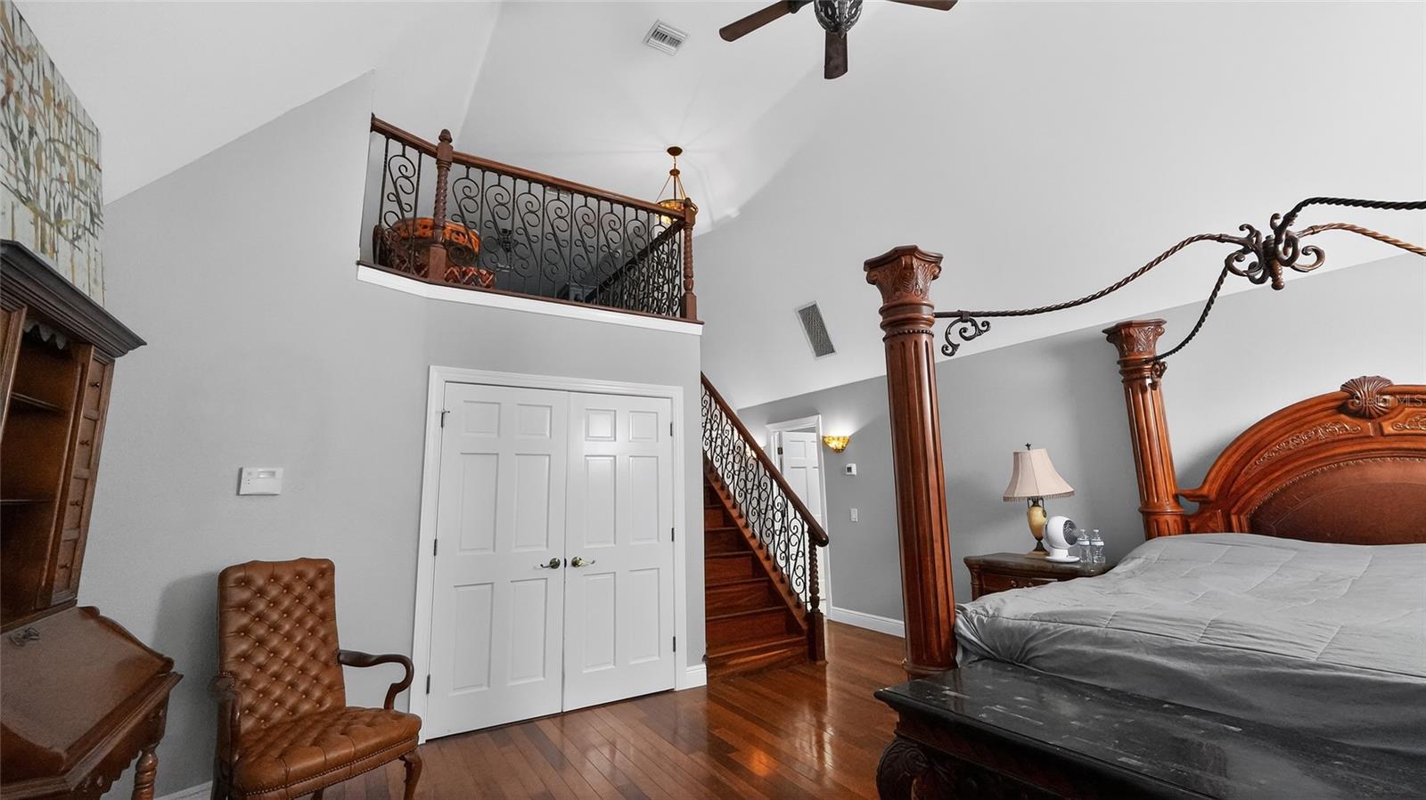 Image 24 of 76 For 810 Sweetwater Club Boulevard