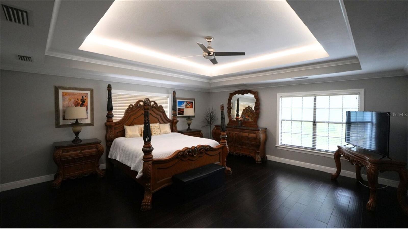 Image 38 of 76 For 810 Sweetwater Club Boulevard