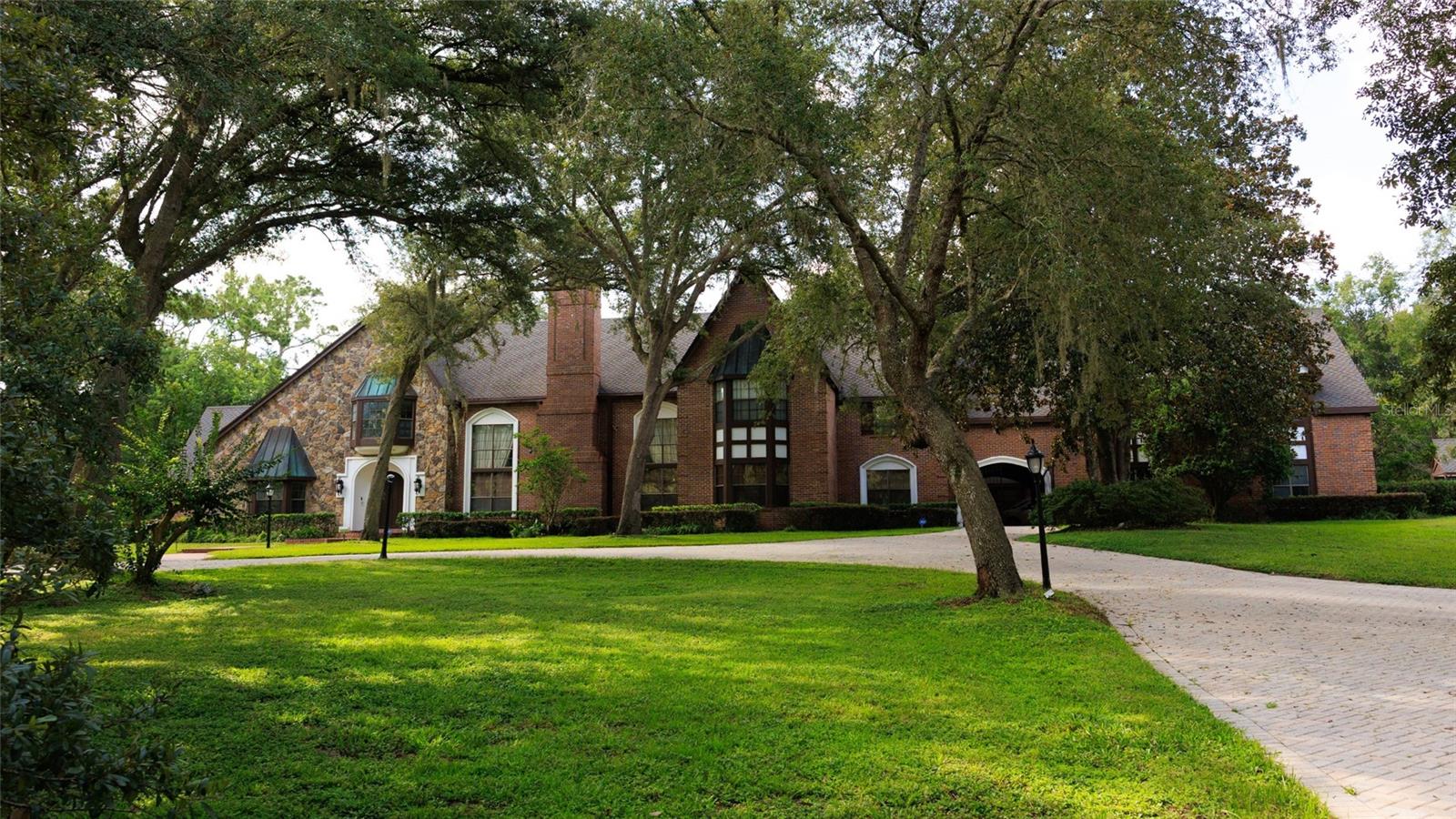 Image 50 of 76 For 810 Sweetwater Club Boulevard