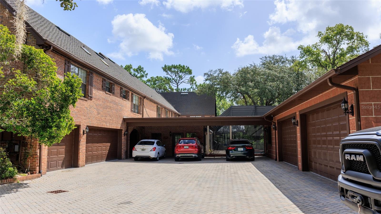 Image 55 of 76 For 810 Sweetwater Club Boulevard